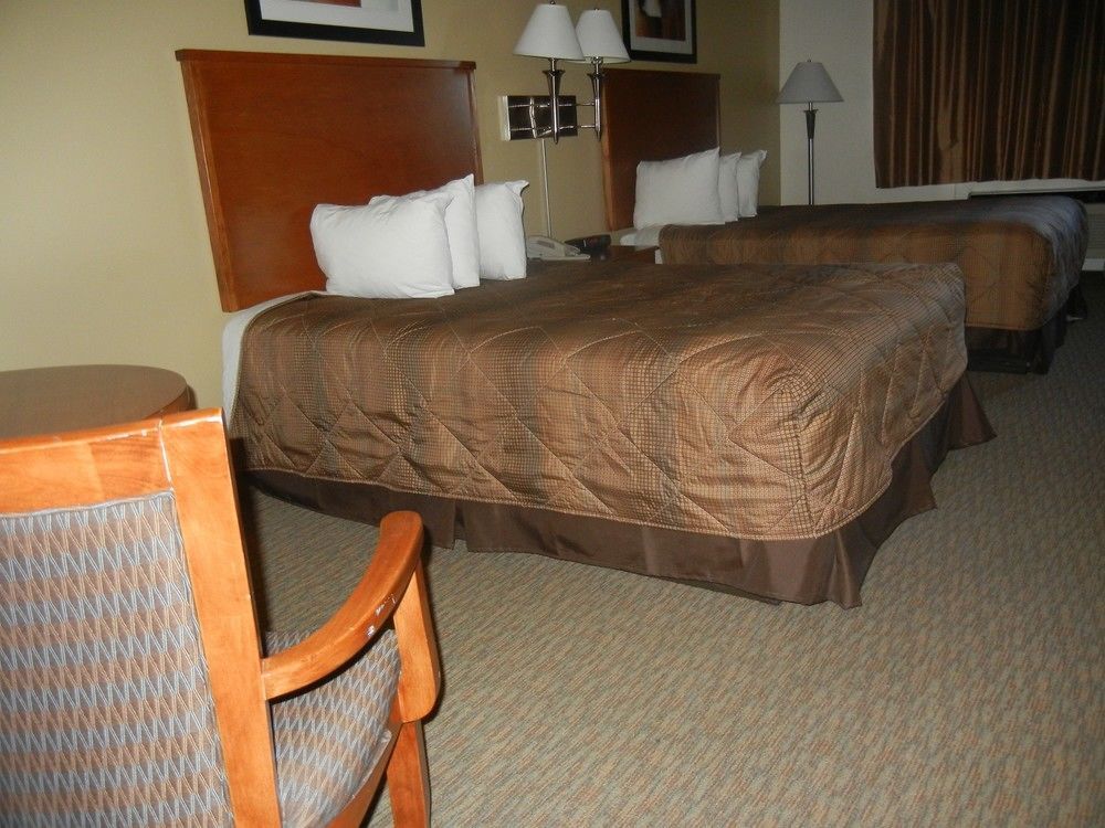 Days Inn By Wyndham Phenix City Near Fort Moore Extérieur photo