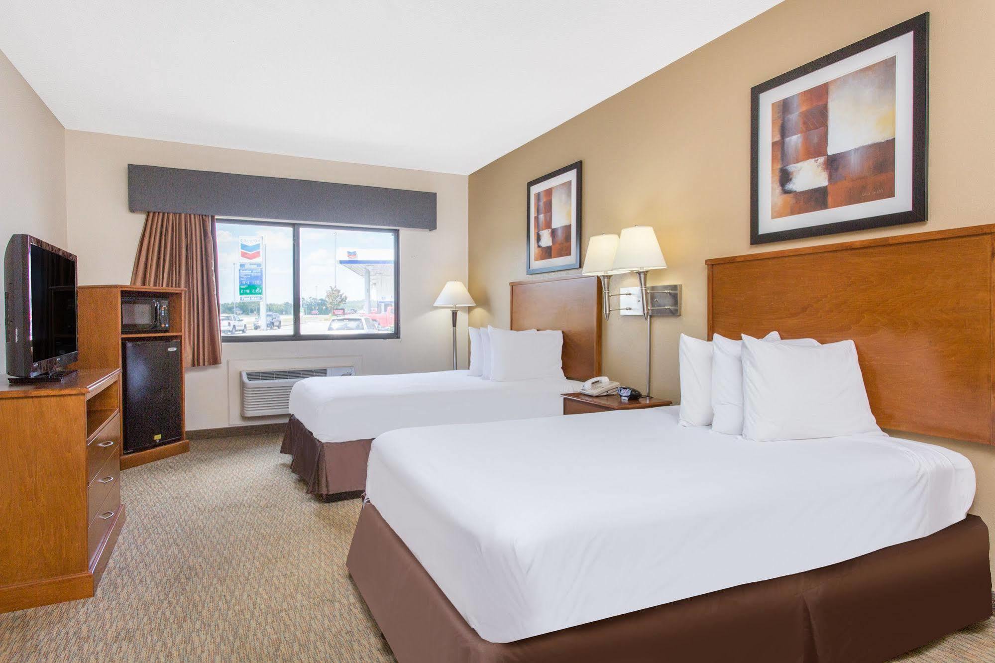 Days Inn By Wyndham Phenix City Near Fort Moore Extérieur photo